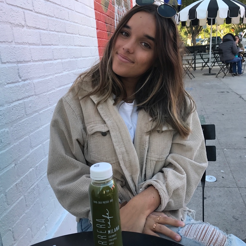 Meet your Posher, Simone